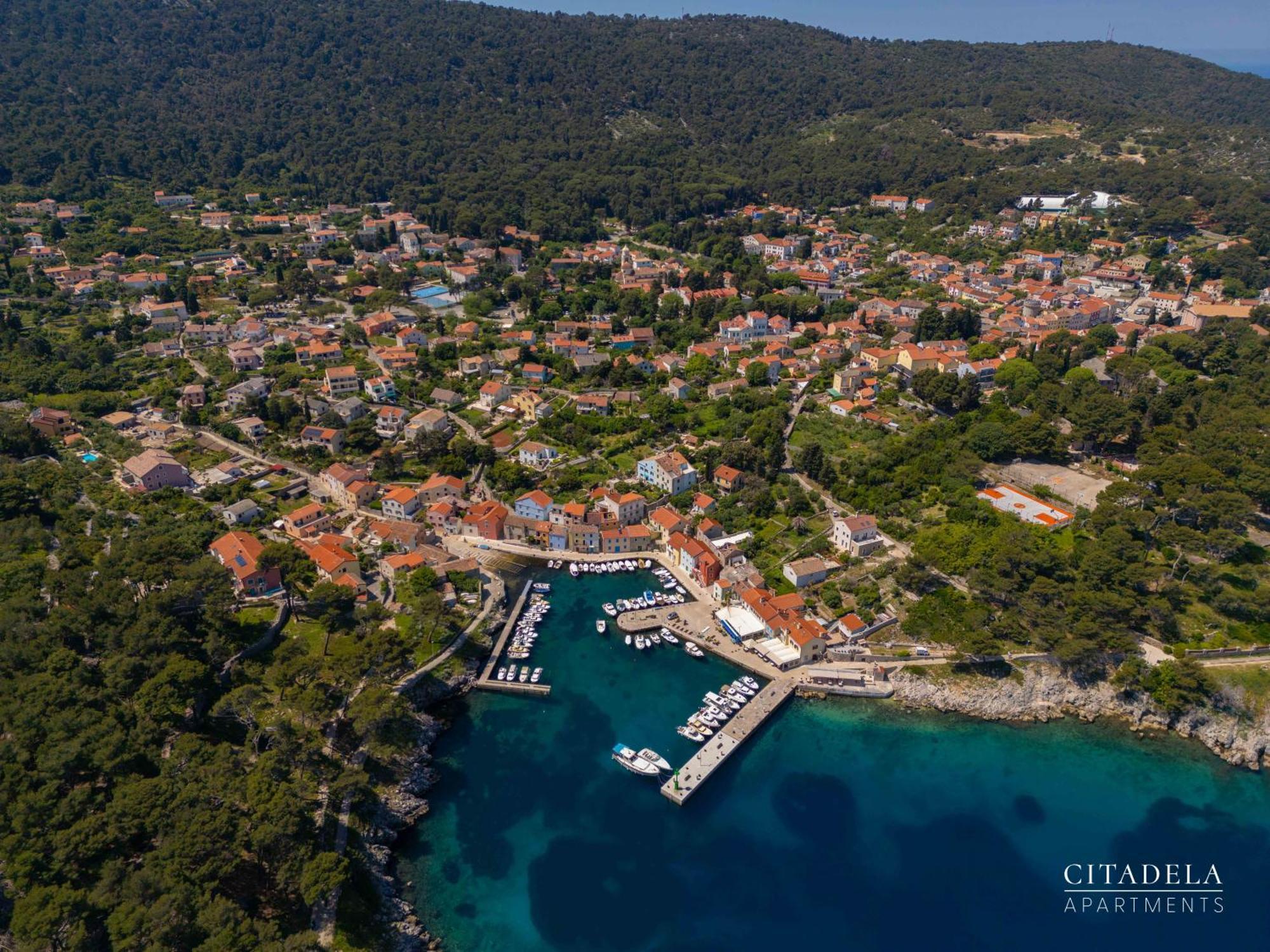 Citadela Veli Losinj Luaran gambar